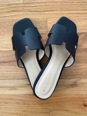 BAMBOO Black Open-Toe Slide Mules